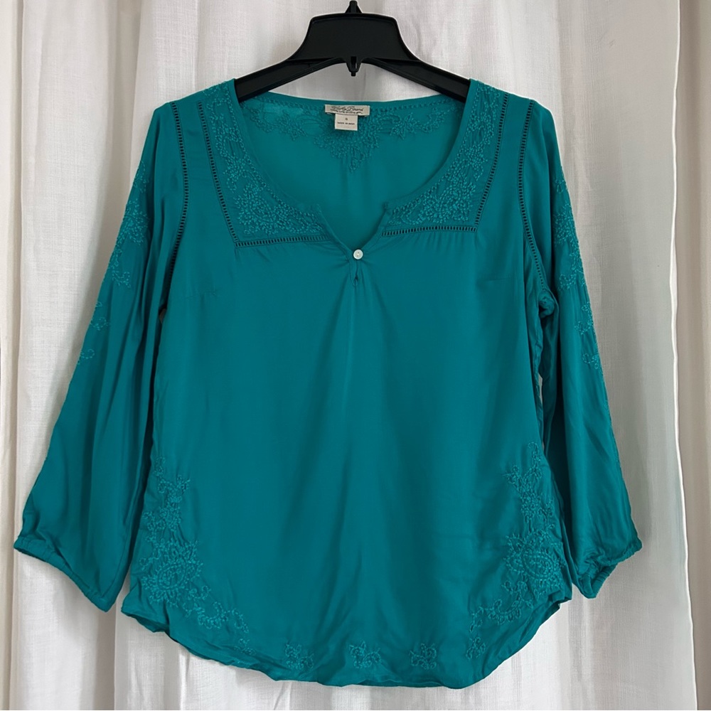 Lucky Brand Embroidered Green Top